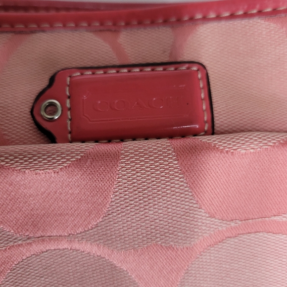Coach Pink cross shoulder bag - Picture 7 of 14